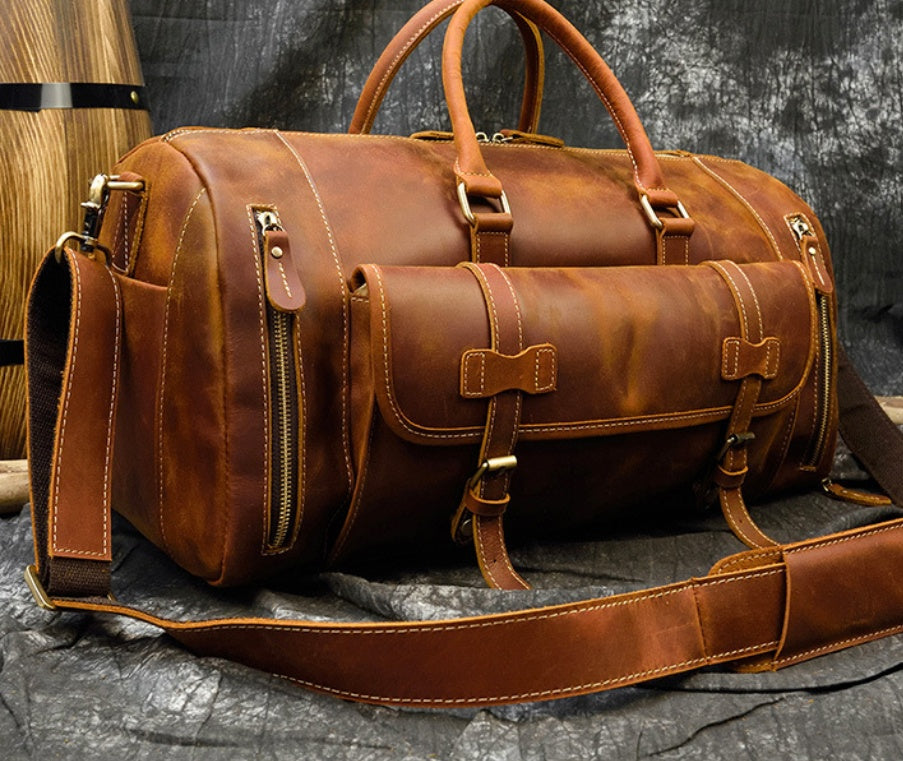 Retro Crazy Horse Leather Men's Travel Bag - Stylish and rugged leather duffle bag with multiple pockets and straps for convenient travel.