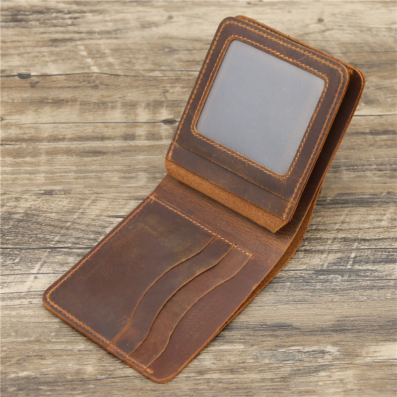 Leather wallet with mirror
Vintage-style leather wallet with mirror pocket, visible on a wooden background.
Compact, functional leather wallet in a classic design, featuring multiple compartments and a built-in mirror for on-the-go convenience.